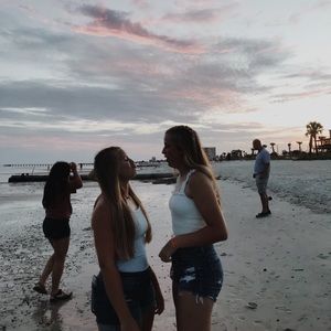 Meet your Posher, Leah